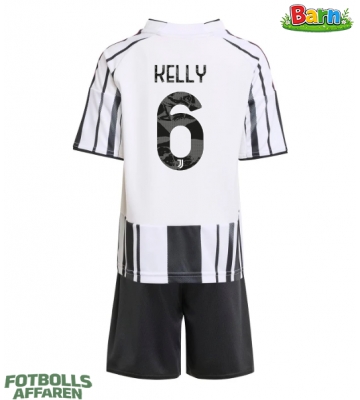 Juventus Lloyd Kelly #6 Hemmaställ Barn 2025-26 Kortärmad (+ Korta byxor)